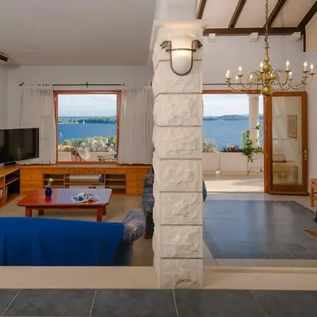 Vila Majestic Tranquil With Stunning Panoramic View *